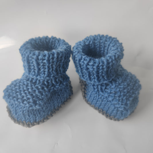 1 paar Baby Socken new born Wollmix braun homemade Schweizer Manufaktur