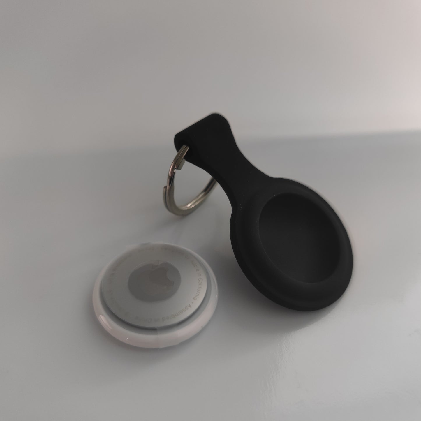 Set 1 Apple NFC AirTag Tracker mit Case Anhänger Schutzhülle Schlüsselanhänger schwarz