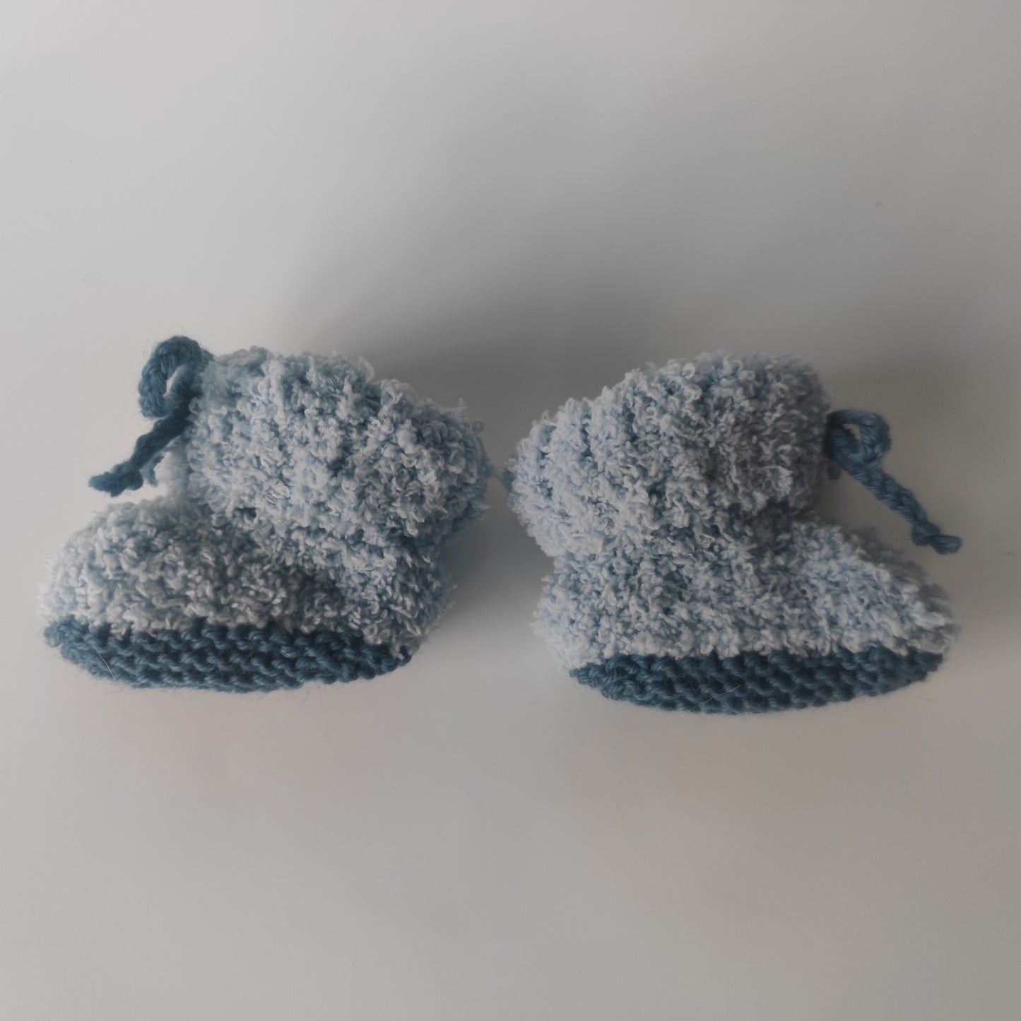 1 paar Baby Socken, reine Baumwolle mit Satinmäschali, born in Switzerland