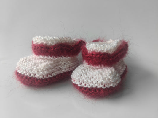 1 paar Baby Socken new born Modell "Lisa" Wollmix violett weiss homemade Schweizer Manufaktur