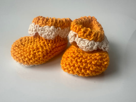 1 paar Baby Socken new born Wollmix oranje homemade Schweizer Manufaktur