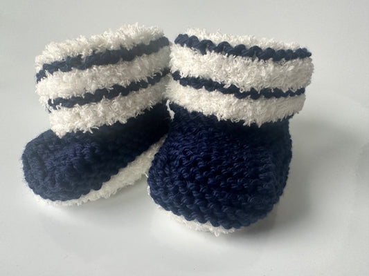 1 paar Baby Socken new born Wollmix braun homemade Schweizer Manufaktur marineblau weiss