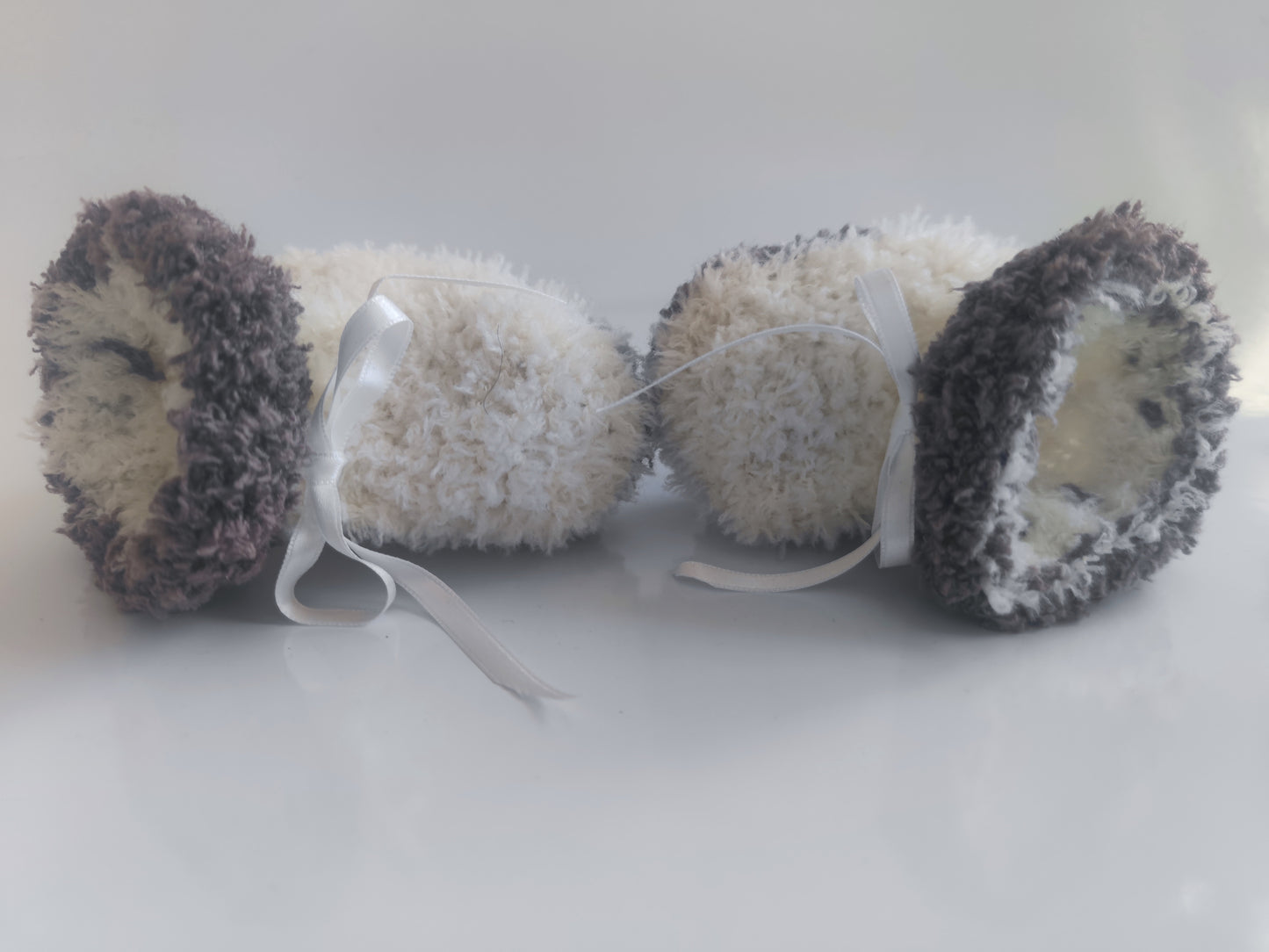 1 paar Baby Socken, reine Baumwolle mit Satinmäschali, born in Switzerland