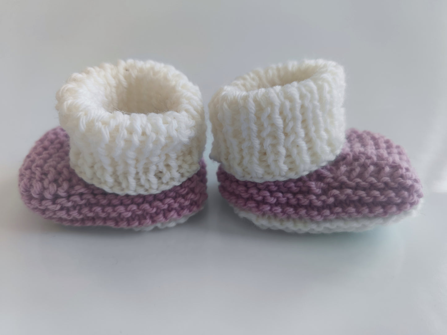 1 paar Baby Socken, reine Baumwolle mit Satinmäschali, born in Switzerland